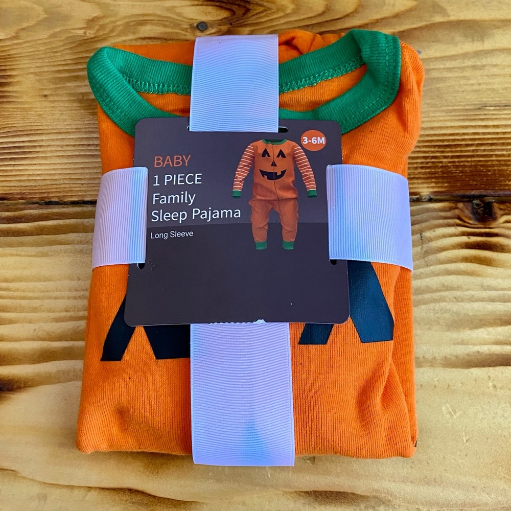 🎃Target Halloween Pumpkin Baby 1 Piece Sleep Pajama Sz. 3-6M